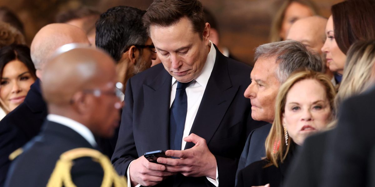 Elon Musk claims full self driving is so advanced Tesla owners are turning it off and steering with their knees to check text messages