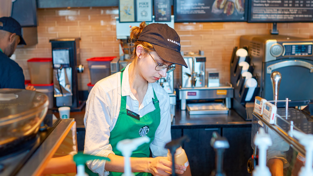 Starbucks CEO turns heads with pricing announcement