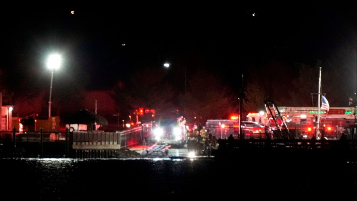 Washington: Passenger Jet & Black Hawk Collision