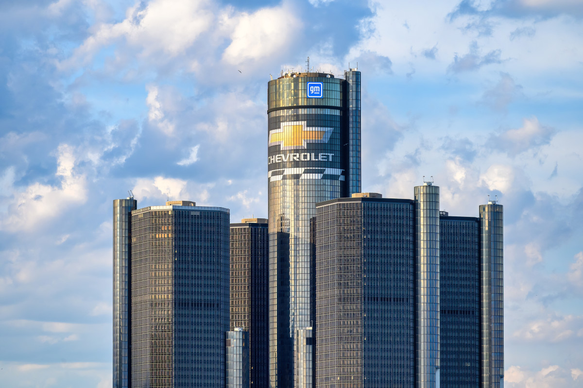 GM’s CEO makes bold call on forecast for 2025